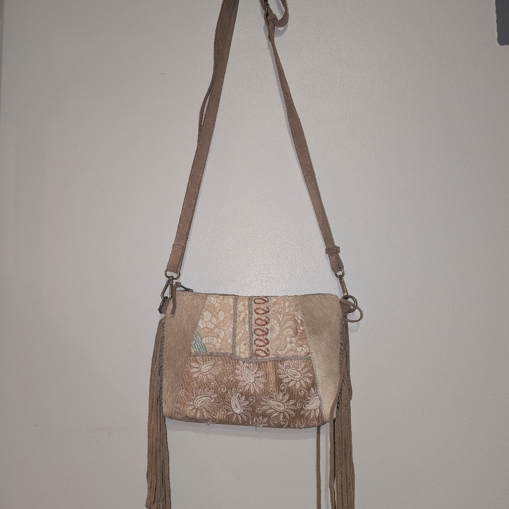 Shyanne Elegant Tan Crossbody Bag with Fringe